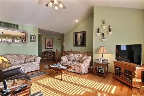 7715 92nd Ln, Crown Point, IN 46307 photo 4