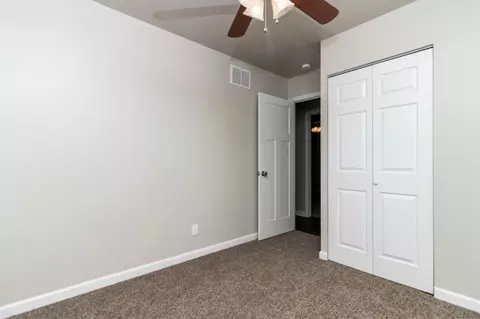 1044 N Wheeler St, Griffith, IN 46319 photo 23