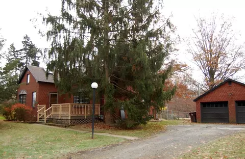 125 E Oak Hill Rd, Porter, IN 46304 photo 1
