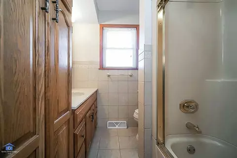 941 N Dwiggins St, Griffith, IN 46319 photo 11