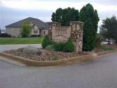 280 Fieldstone Dr, Hebron, IN 46341 photo 1