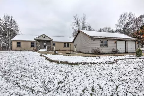 4809 E 1200, De Motte, IN 46310 photo 1
