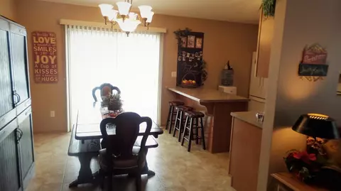 1176 Carol St, Burns Harbor, IN 46304 photo 4