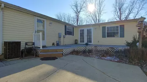 9054 Holmes Ter, De Motte, IN 46310 photo 6