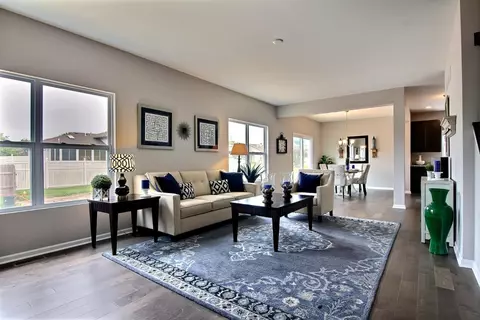8964 Cornerstone Dr, Crown Point, IN 46307 photo 11