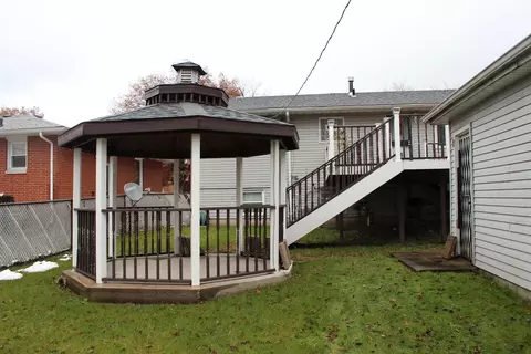 1570 Porter St, Gary, IN 46406 photo 3