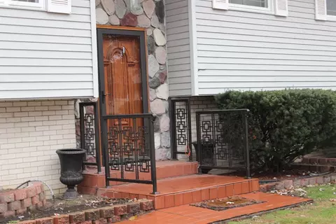 1570 Porter St, Gary, IN 46406 photo 2