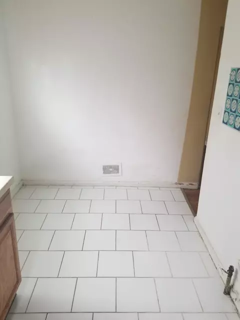 2418 Diamond Ave, Gary, IN 46407 photo 9