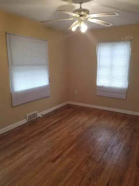 2418 Diamond Ave, Gary, IN 46407 photo 4