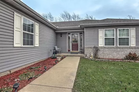 1235 Stanley St, Burns Harbor, IN 46304 photo 3