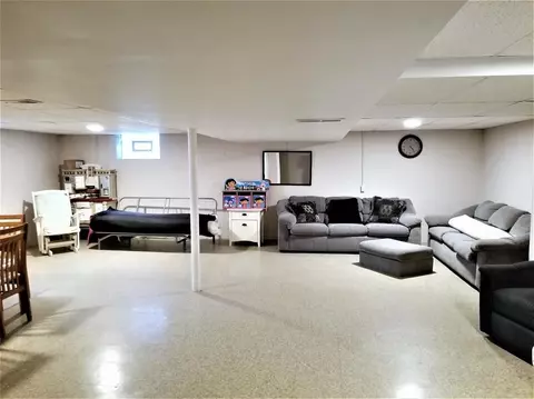 8036 Kooy Dr, Munster, IN 46321 photo 12