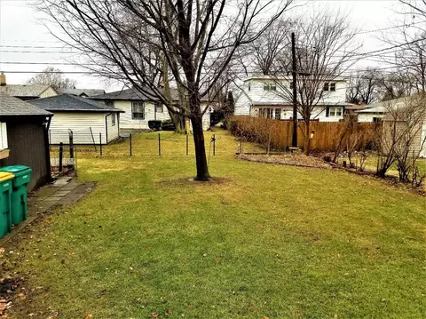 8036 Kooy Dr, Munster, IN 46321 photo 19