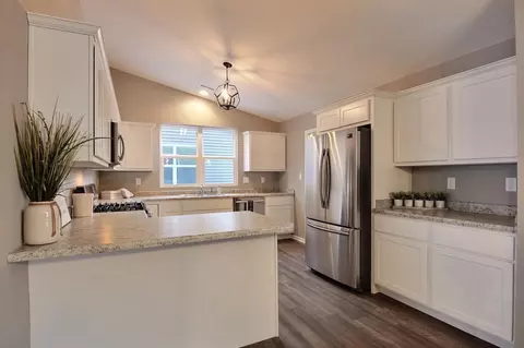 7881 Wright St, Merrillville, IN 46410 photo 9