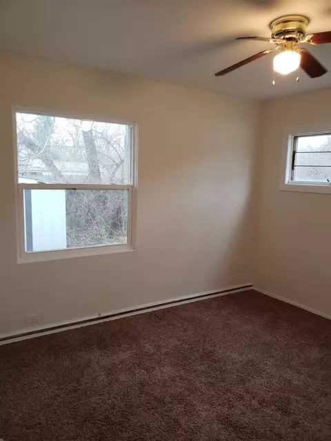 6039 Hemlock Ave, Gary, IN 46403 photo 17