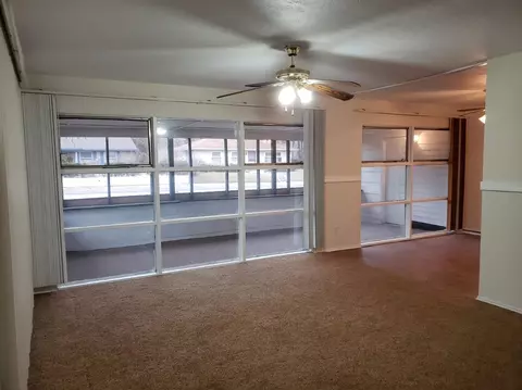 6039 Hemlock Ave, Gary, IN 46403 photo 2