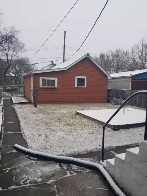 264 Harrison St, Gary, IN 46402 photo 3