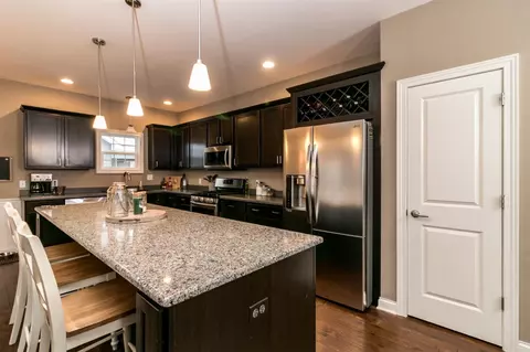 512 Gentile Ct, Valparaiso, IN 46385 photo 11