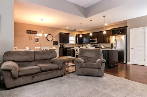512 Gentile Ct, Valparaiso, IN 46385 photo 8