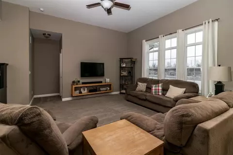 512 Gentile Ct, Valparaiso, IN 46385 photo 7