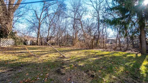 8977 E Delaware Pkwy, Munster, IN 46321 photo 30