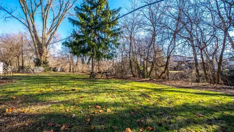8977 E Delaware Pkwy, Munster, IN 46321 photo 28