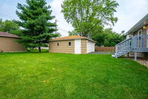 8036 Monaldi Dr, Munster, IN 46321 photo 20