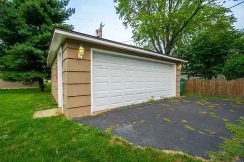 8036 Monaldi Dr, Munster, IN 46321 photo 21