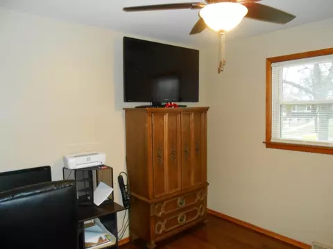 706 N Ernest St, Griffith, IN 46319 photo 12