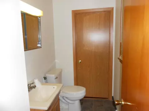 706 N Ernest St, Griffith, IN 46319 photo 14