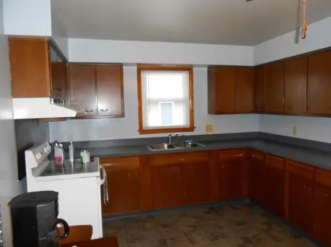 706 N Ernest St, Griffith, IN 46319 photo 8