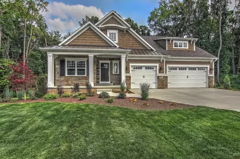 301 W Thistle Rd, Valparaiso, IN 46385 photo 2