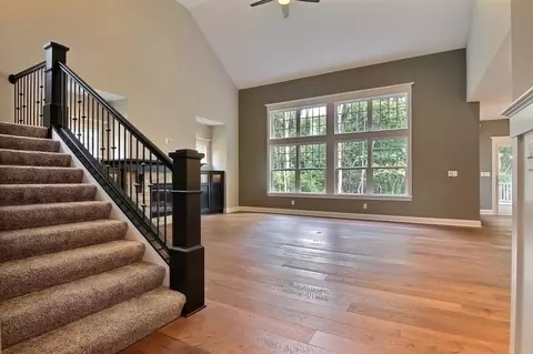 301 W Thistle Rd, Valparaiso, IN 46385 photo 9