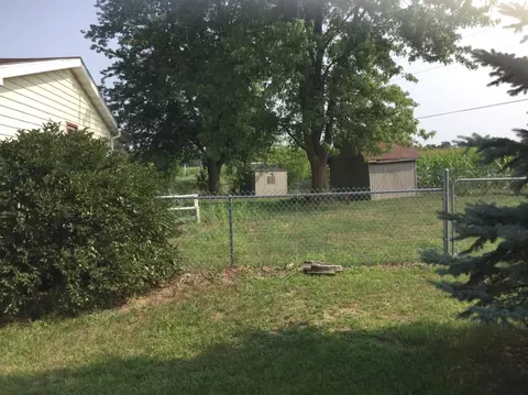9037 Holmes Ter, De Motte, IN 46310 photo 16