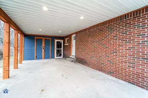 6725 Ash Pl, Gary, IN 46403 photo 3