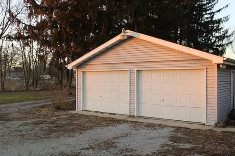 1027 E 137th Ave, Crown Point, IN 46307 photo 5