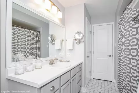 8862 Hamlin Pl, Crown Point, IN 46307 photo 13