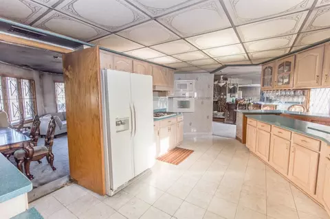 2931 W 19th Pl, Gary, IN 46404 photo 12