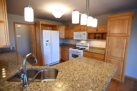 4920 E 107th Ct, Crown Point, IN 46307 photo 4