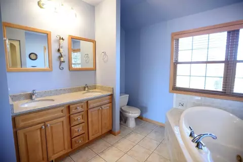 4920 E 107th Ct, Crown Point, IN 46307 photo 17