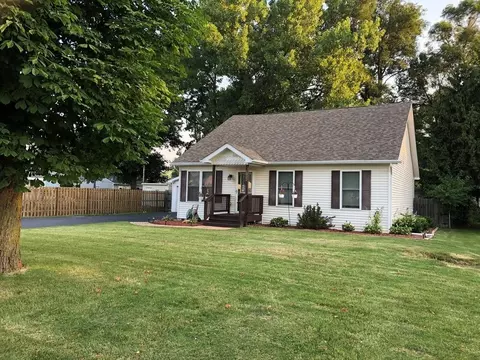 1022 E North St, Crown Point, IN 46307 photo 3