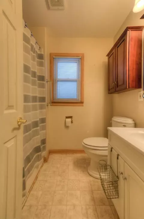 135 N Wright St, Griffith, IN 46319 photo 8