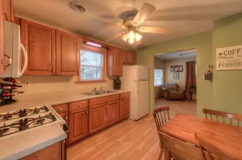 135 N Wright St, Griffith, IN 46319 photo 3