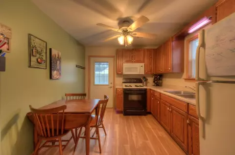 135 N Wright St, Griffith, IN 46319 photo 2