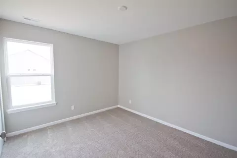 2556 Kerry Dr, Valparaiso, IN 46385 photo 10