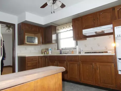 843 W Woodside Dr, Griffith, IN 46319 photo 7
