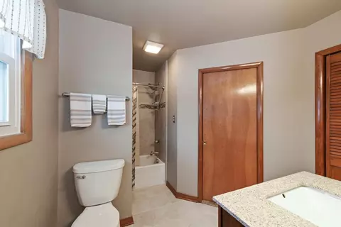 7915 Harrison Ave, Munster, IN 46321 photo 10