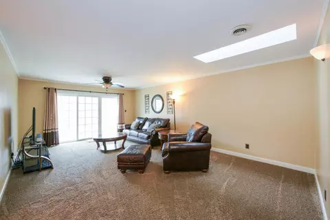 11303 Kelly Dr, Saint John, IN 46373 photo 3