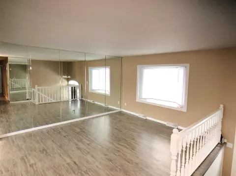 742 Oday Dr, Griffith, IN 46319 photo 6