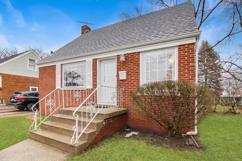 7231 Mclaughlin Ave, Hammond, IN 46324 photo 2