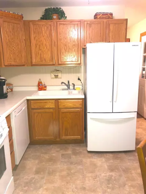 1006 E Oak St, Griffith, IN 46319 photo 8